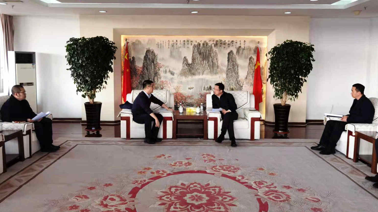 沈陽航空產(chǎn)業(yè)集團與沈北新區(qū)區(qū)委開展合作交流